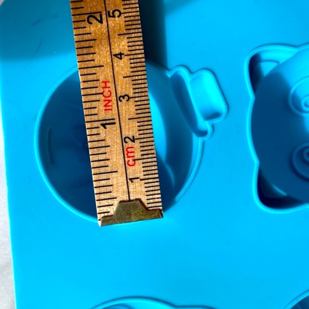 Sanrio Hello Kitty Silicone Mold - Picture 7 of 8